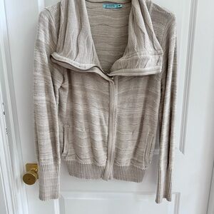 Goddis Cozy Beige Sweater